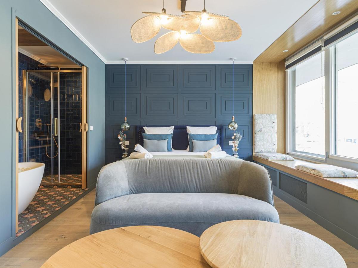 The Blue Alma Eiffel Tower Appartement